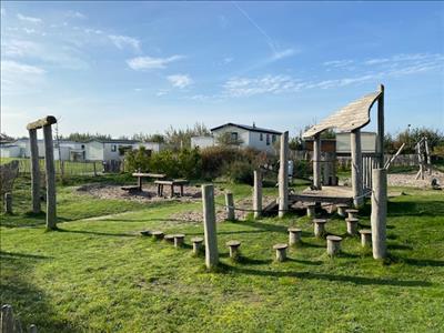 4 persoon stacaravan op camping roosdunen Balllum Ameland