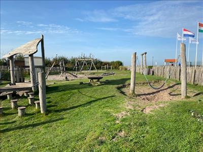4 persoon stacaravan op camping roosdunen Balllum Ameland